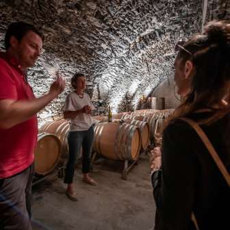 Visite d'une cave à vin © Wine Tours Switzerland