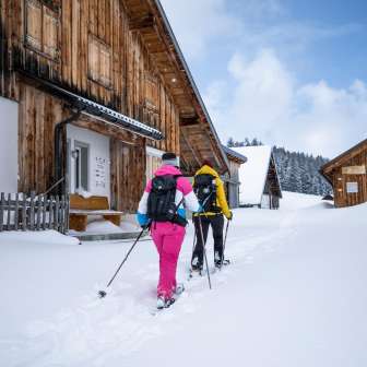 Randonnée en raquettes à neige Schönhalden © Heidiland Tourisme / Thomas Kessler Visual
