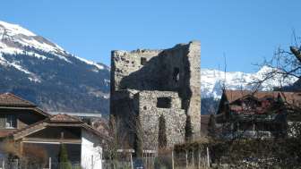 Le château de Friedau et la maison "zur Glocke