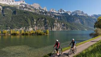 Tour culinaire, Walensee, montagnes, activité estivale, soleil, gastronomie, tour en e-bike, Riviera Walensee