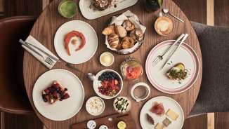 Brunch chez Verve by sven Table du petit-déjeuner au Verve by sven