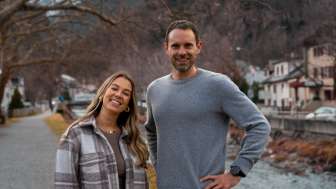 Jennifer Meisser et Manuel Rothmund se trouvent au bord de la Tamina