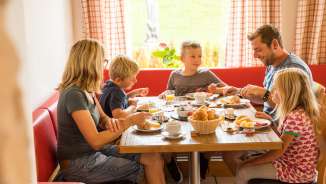 Petit déjeuner_Hôtel Cristal Enfants, Arts culinaires, Hôtel