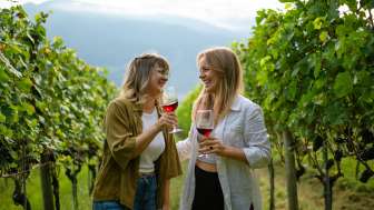 Fläsch, dégustation de vin en sac à dos, Bündner Herrschaft, Maienfeld, boire du vin, sac à dos pique-nique, dégustation de vin, automne