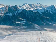 Pizol, hiver, neige, ciel bleu, mer de brouillard, remontées mécaniques de Pizol, ambiance matinale, ski, piste
