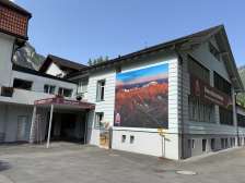 Vue extérieure du centre de visite du patrimoine mondial de l'UNESCO à Vättis