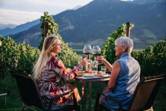 Repas à l'Alten Torkel de Jenins © Heidiland Tourismus
