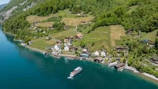 2025, arbres, montagnes, bleu, village, printemps, plans d'eau, vert, Quinten, bateau, lac, forêt, lac de Walenstadt, randonnée, eau