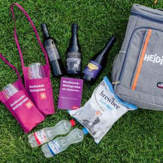 Contents backpack classic © Heidiland Tourisme / Kevin Wildhaber