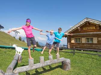 Enfants, excursion en famille
